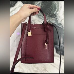 NWT  MARC JACOBS Micro Leather Tote Bag Pomegranate purse $295